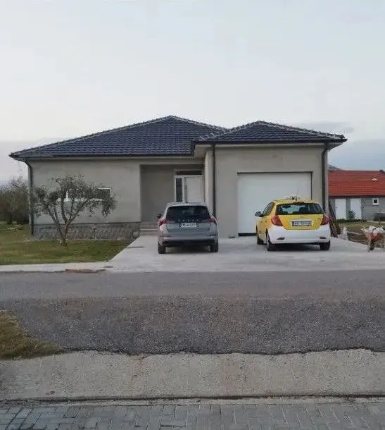 Prodaja, kuća, 190m², Donja Gorica, Podgorica
