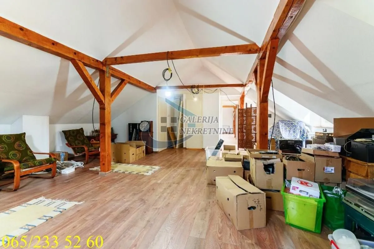 Prodaja, kuća, 300m², Dušanovac, Voždovac Sve Podlokacije