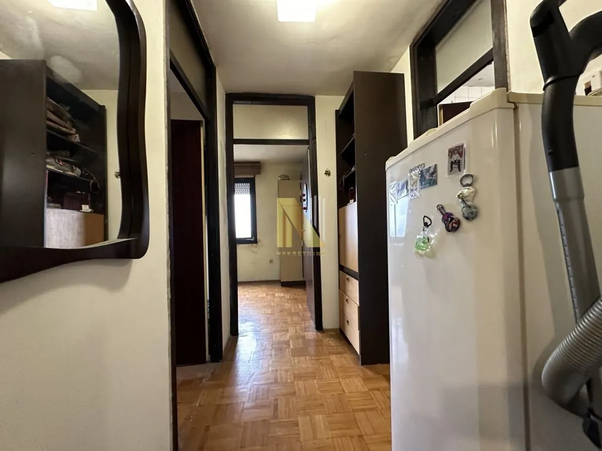 Sale, three bedroom apartment, 71m², Bulevar Oslobodjenja, Novi Sad Sve Podlokacije