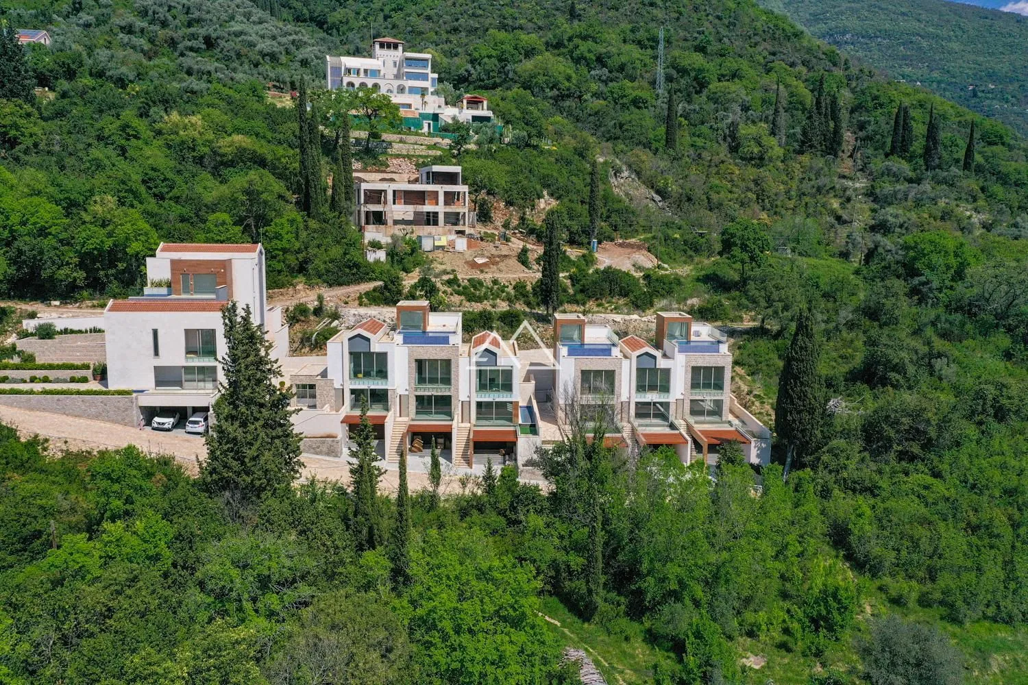 Prodaja, kuća, 286m², Donja Lastva, Tivat