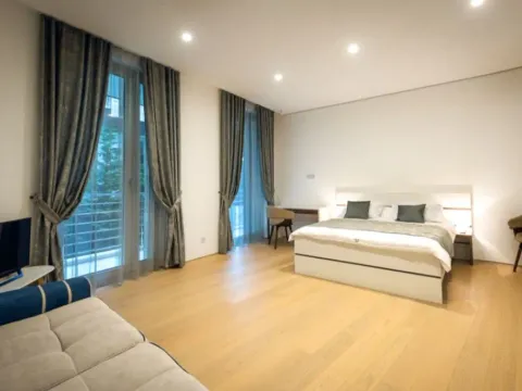 Izdavanje, stan, 178m², Zavala, Budva - image 4