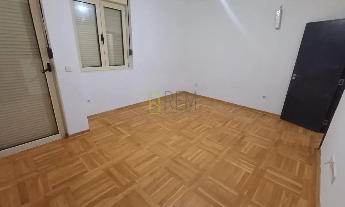 Prodaja, dvosoban stan, 60m², Zabjelo, Podgorica