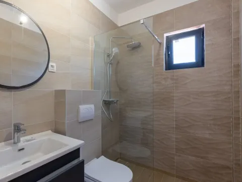 Prodaja, kuća, 160m², Škaljari, Kotor - image 35