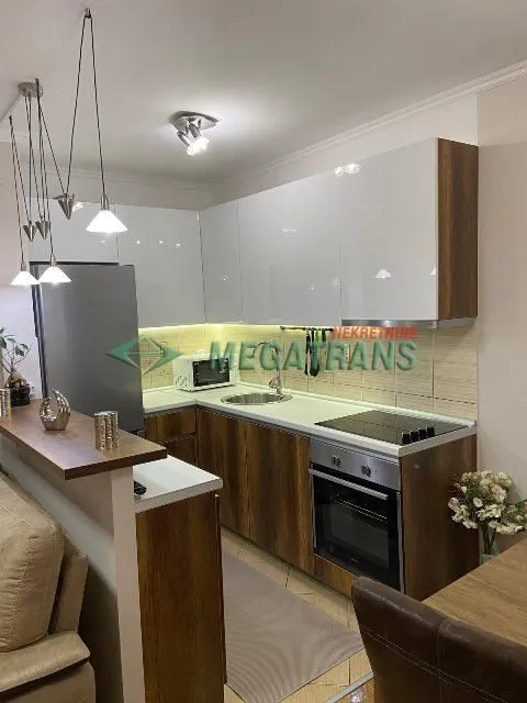 Rent, four bedroom apartment, 130m², Grbavica, Novi Sad Sve Podlokacije