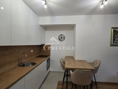 Izdavanje, jednosoban stan, 45m², City Kvart, Podgorica - image 9