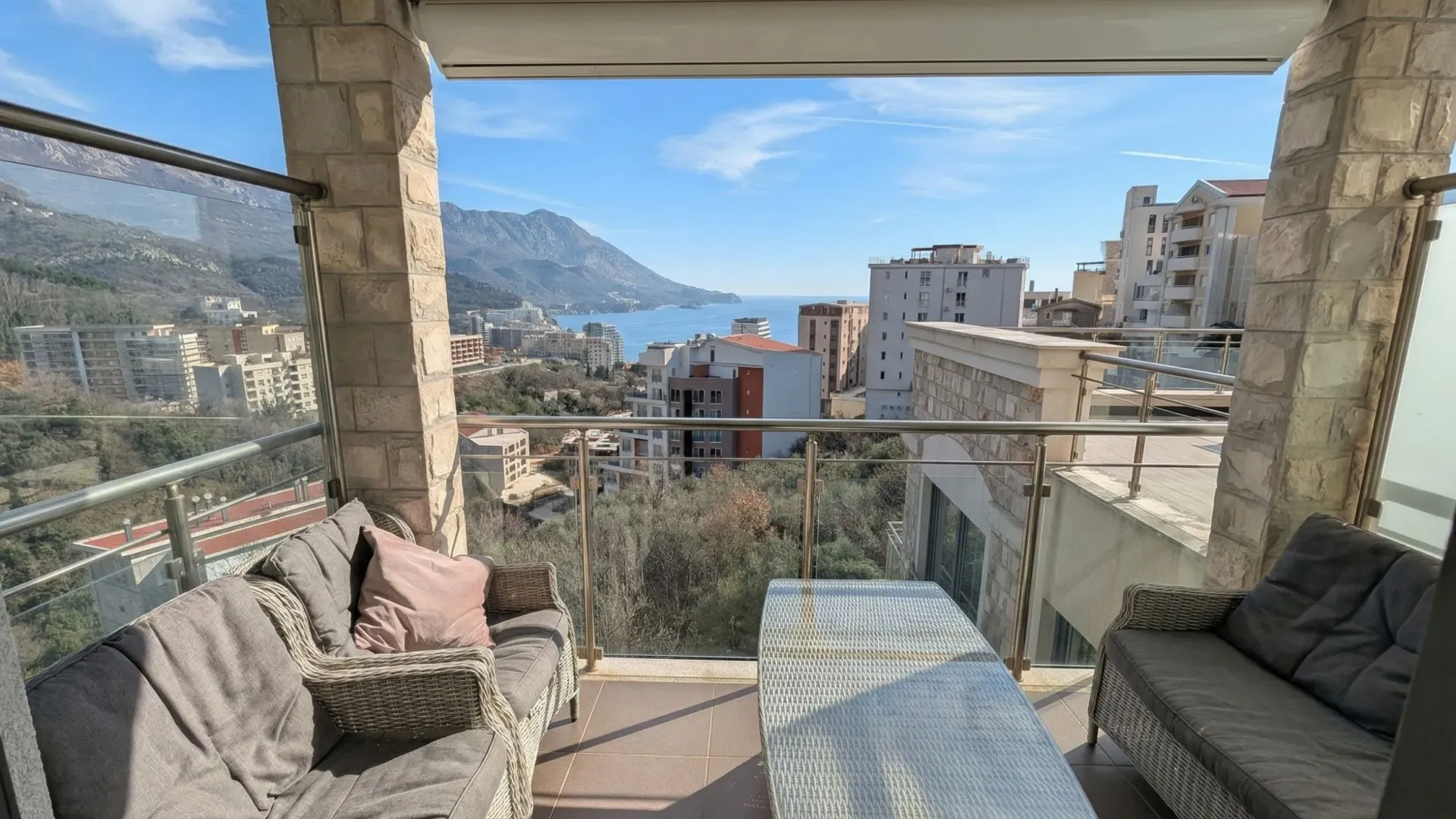 Prodaja, stan, 65m², Bečići, Budva