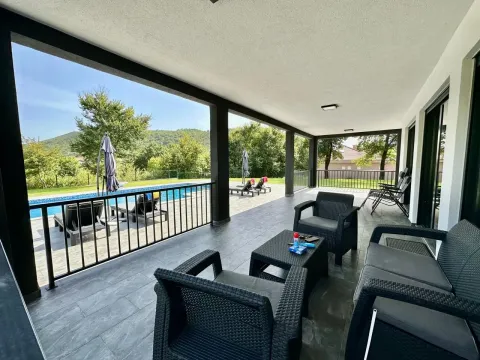 Rent, house, 150m², Pričelje, Podgorica - image 2