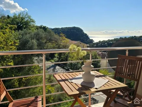 Prodaja, jednosoban stan, 46m², Petrovac, Budva - image 1