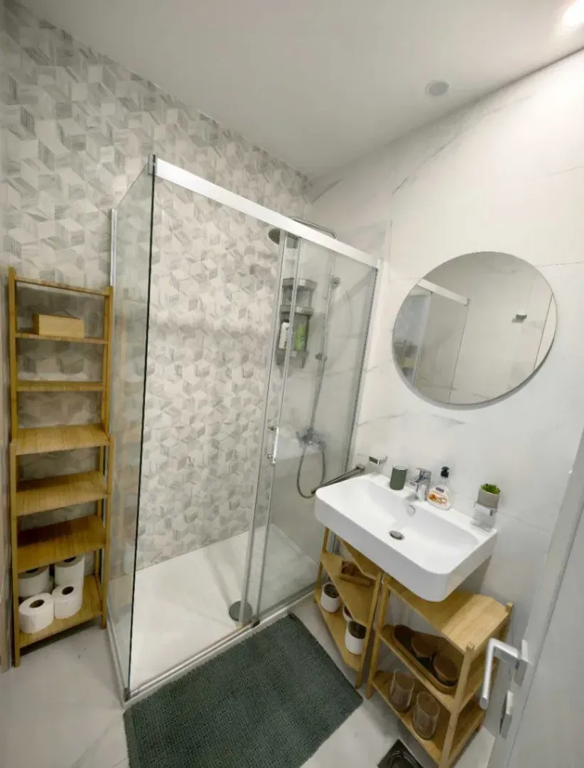 Prodaja, jednosoban stan, 49m², Central Point, Podgorica