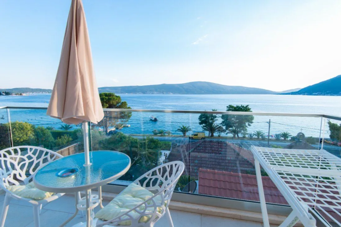 Stan-na-dan, jednosoban stan, 40m², Tivat, Crna Gora