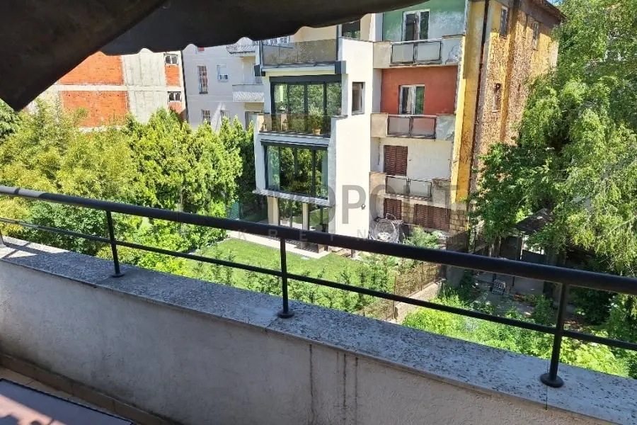 Prodaja, četvorosoban stan, 137m², Autokomanda, Voždovac Sve Podlokacije