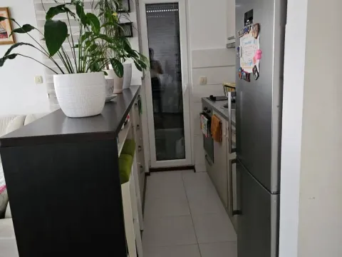 Prodaja, dvosoban stan, 56m², Stari Aerodrom, Podgorica - image 7