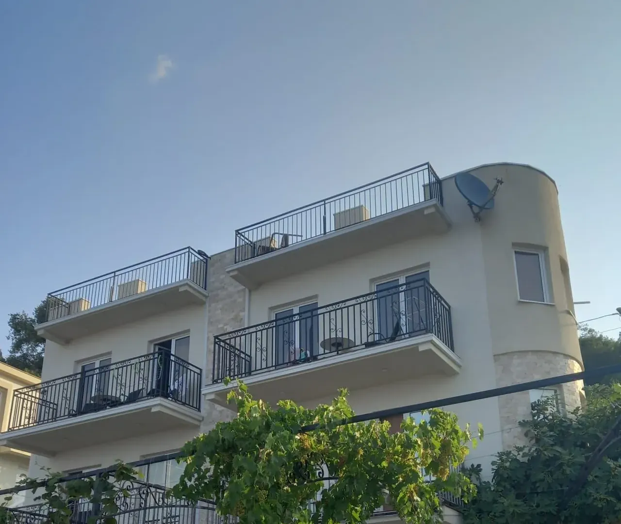 Sale, house, 200m², Bar, Crna Gora