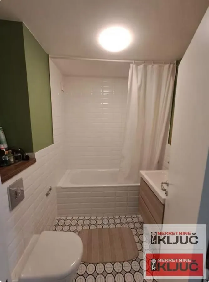 Prodaja, četvorosoban stan, 93m², Liman 4, Novi Sad Sve Podlokacije