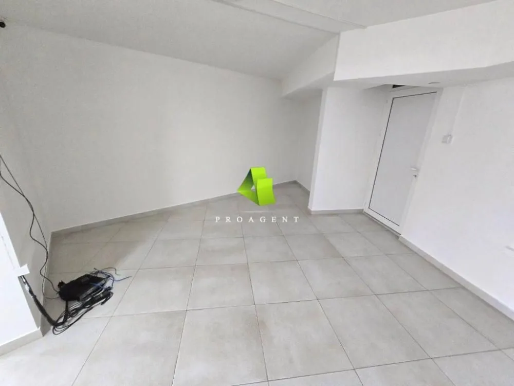 Rent, office space, 110m², Medijana, Niš
