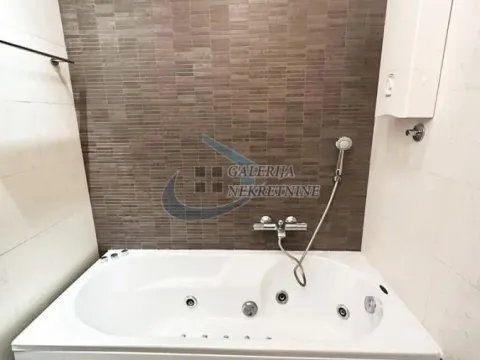 Rent, four bedroom apartment, 97m², Vračar Sve Podlokacije, Beograd - image 14