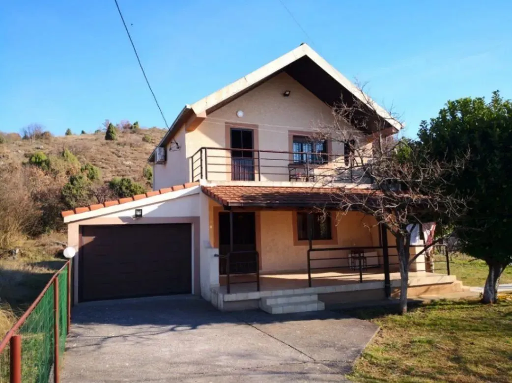 Prodaja, kuća, 120m², Podgorica, Crna Gora