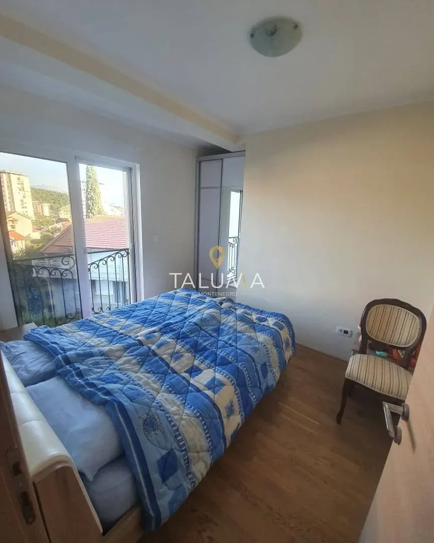 Izdavanje, dvosoban stan, 65m², Momišići, Podgorica