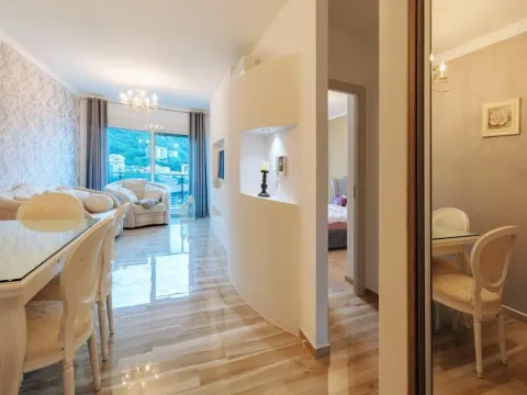 Prodaja, dvosoban stan, 63m², Bečići, Budva - image 2