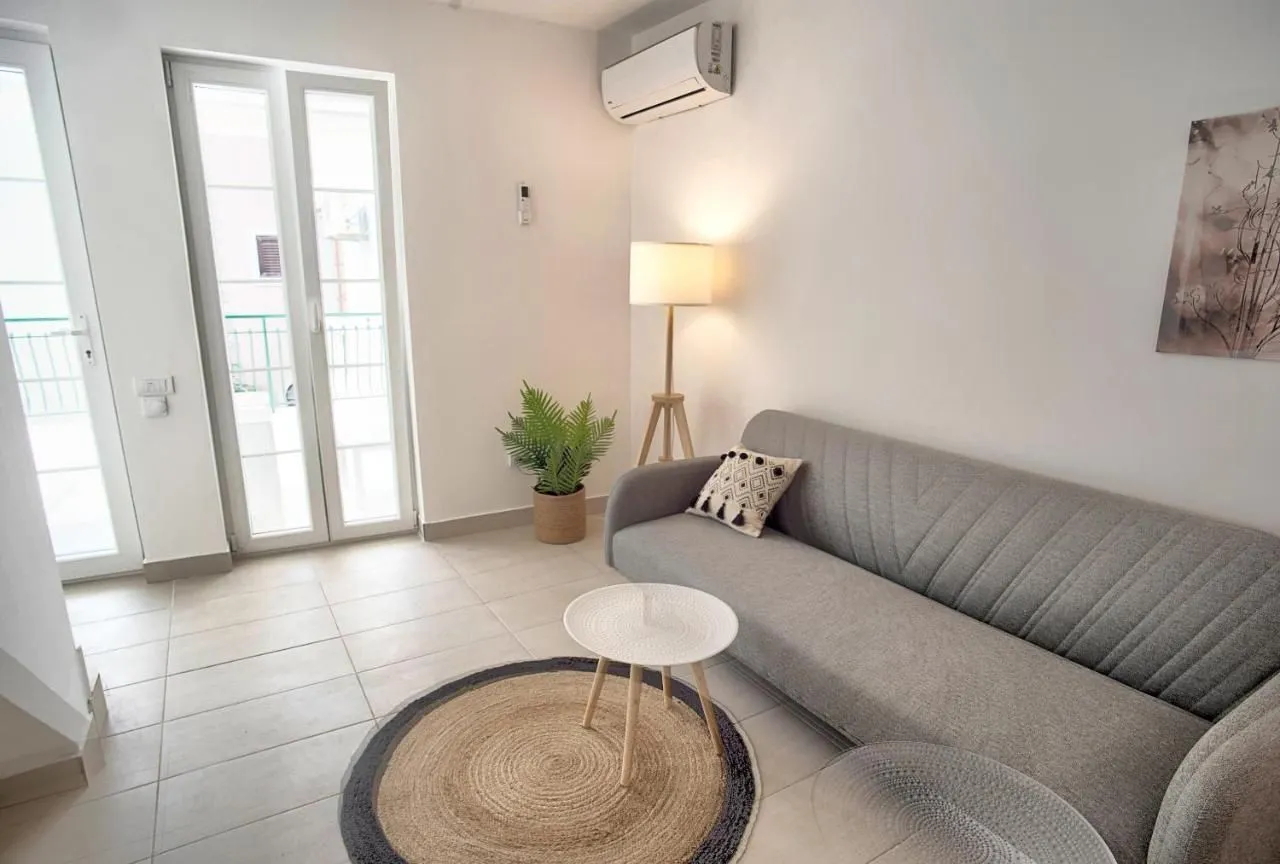 Prodaja, kuća, 200m², Baošići, Herceg Novi