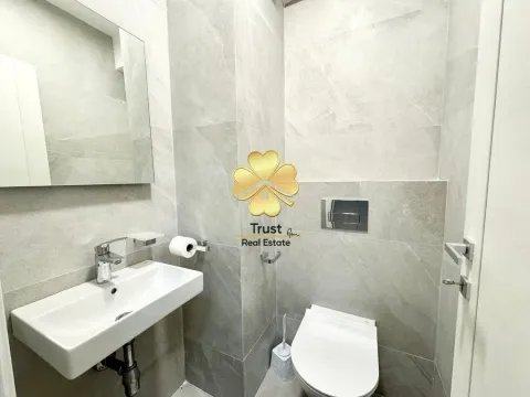 Izdavanje, dvosoban stan, 72m², Central Point, Podgorica - image 10