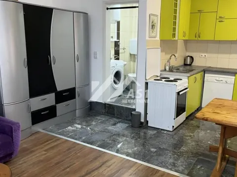 Izdavanje, kuća, 50m², Stari Majur, Petrovaradin - image 5