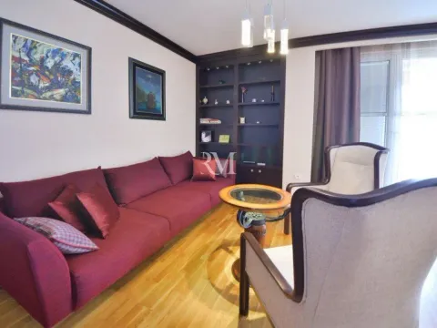 Rent, two bedroom apartment, 86m², Dobrota, Kotor - image 2