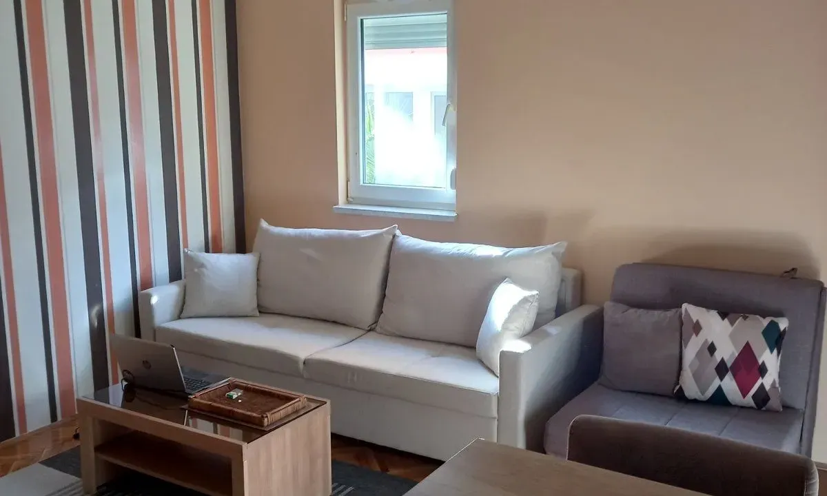 Rent, studio apartment, 29m², Podkošljun, Budva