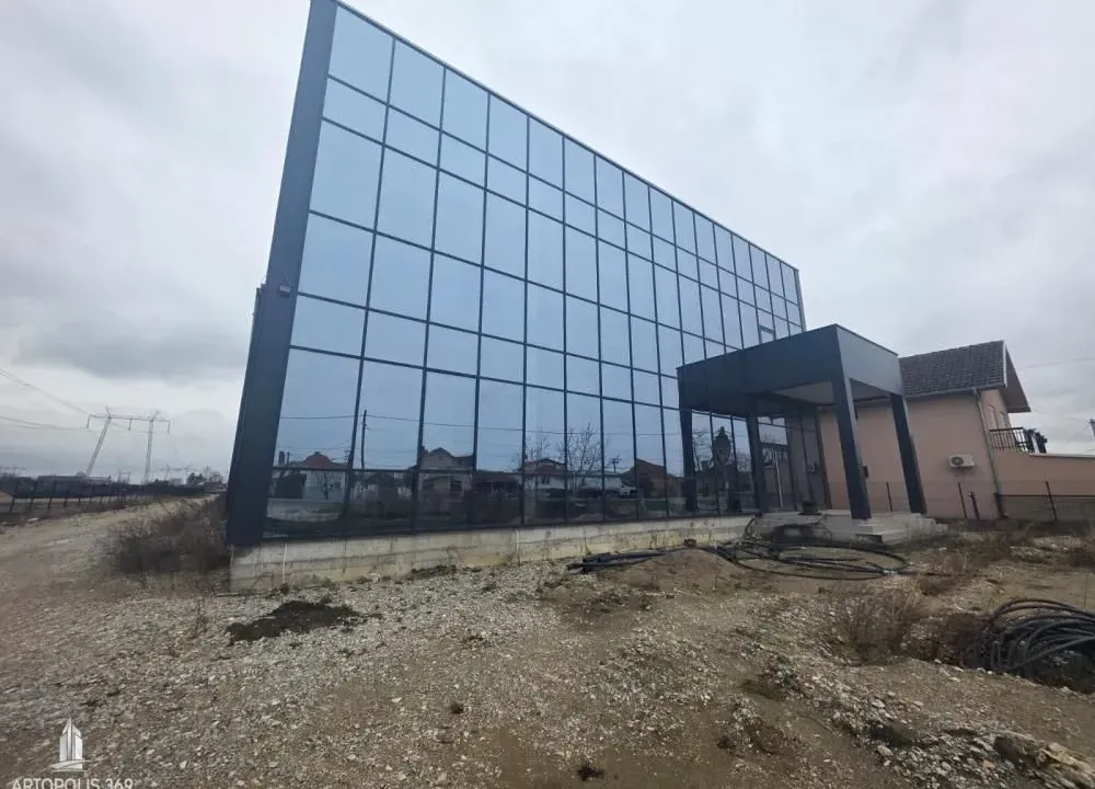 Rent, office space, 3500m², Šimanovci, Pećinci