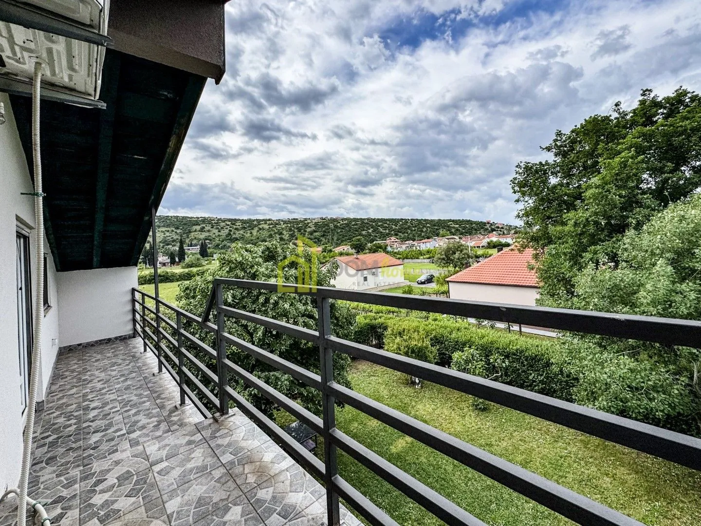 Prodaja, kuća, 273m², Doljani, Podgorica