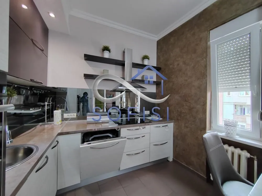 Izdavanje, trosoban stan, 100m², Novi Sad Sve Podlokacije, Novi Sad