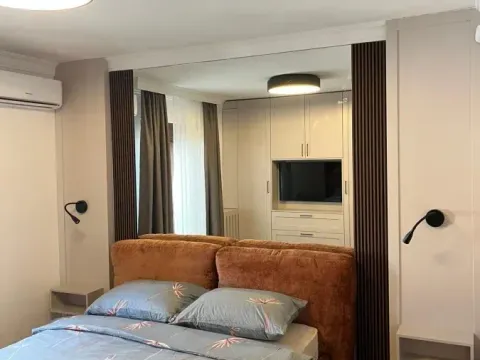 Izdavanje, kuća, 250m², Višnjička Banja, Palilula Sve Podlokacije - image 15
