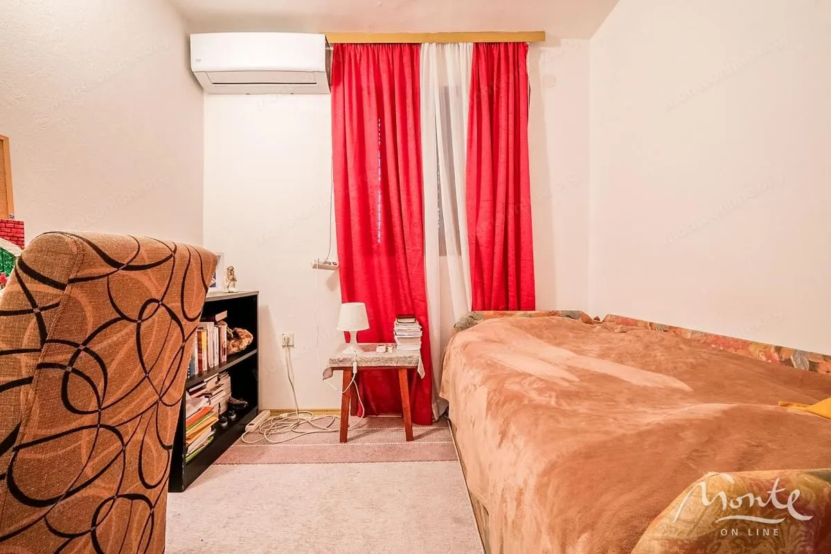 Prodaja, kuća, 250m², Dobrota, Kotor