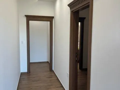 Prodaja, kuća, 226m², Sremska Kamenica, Petrovaradin - image 28