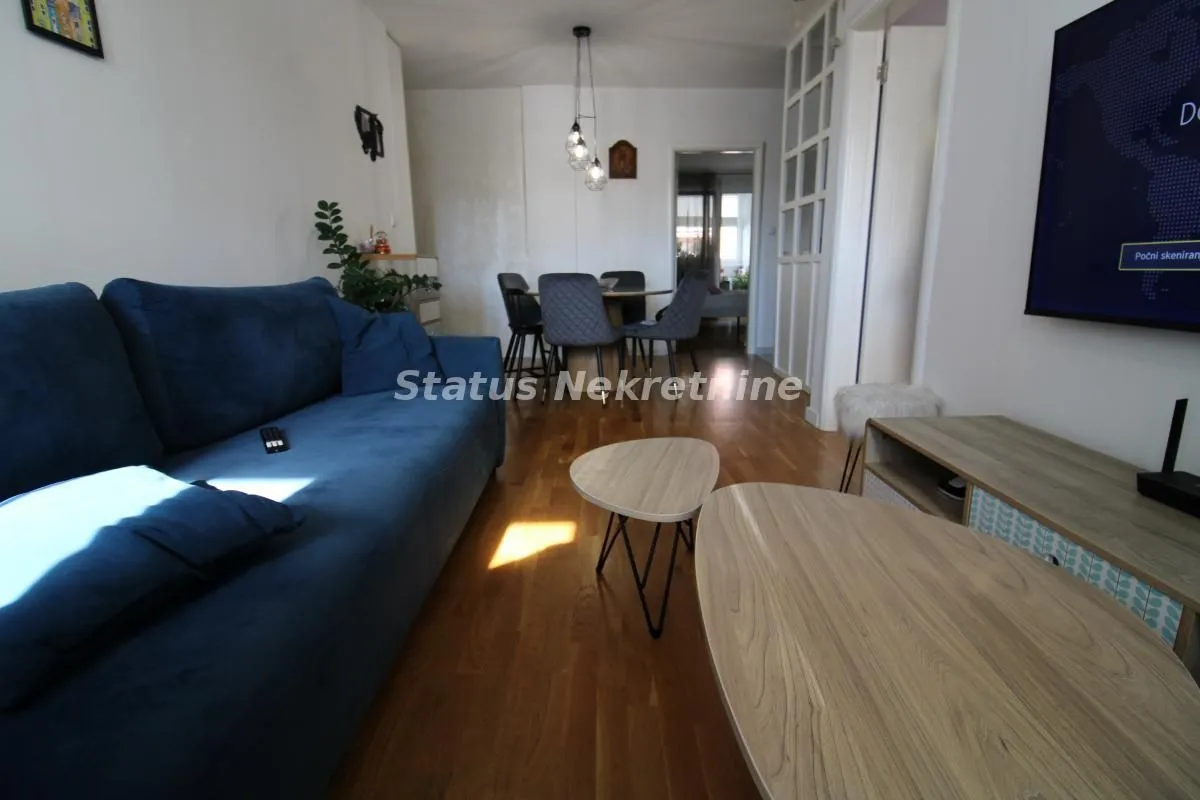 Prodaja, trosoban stan, 59m², Petrovaradin, Novi Sad