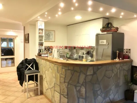 Prodaja, trosoban stan, 81m², Brace Jerković, Voždovac Sve Podlokacije - image 1