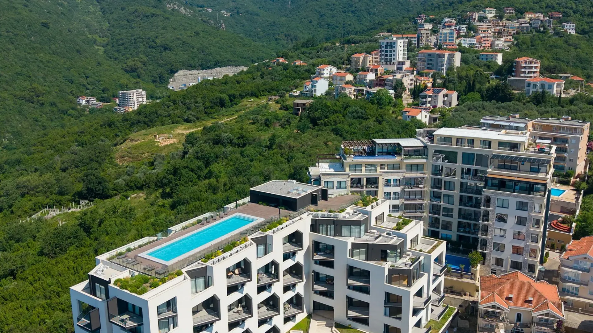 Sale, two bedroom apartment, 99m², Bečići, Budva