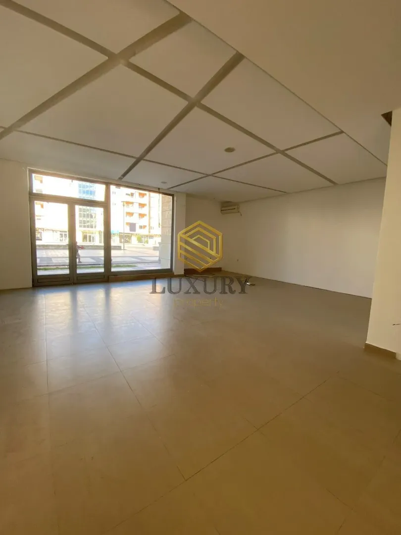 Rent, three bedroom apartment, 145m², City Kvart, Podgorica
