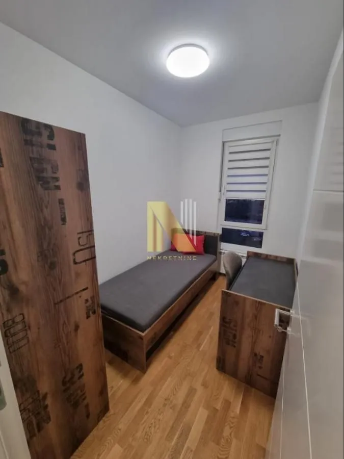 Izdavanje, dvosoban stan, 57m², Adamovićevo Naselje, Novi Sad Sve Podlokacije