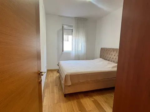Rent, one bedroom apartment, 39m², Velji Vinogradi, Budva - image 5