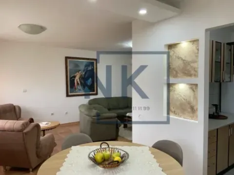 Prodaja, dvosoban stan, 80m², Stari Aerodrom, Podgorica - image 5