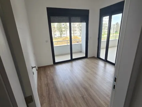 Prodaja, jednosoban stan, 65m², Velika Plaža, Ulcinj - image 4