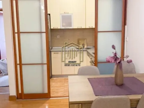 Izdavanje, dvosoban stan, 73m², Vezirov Most, Podgorica - image 10