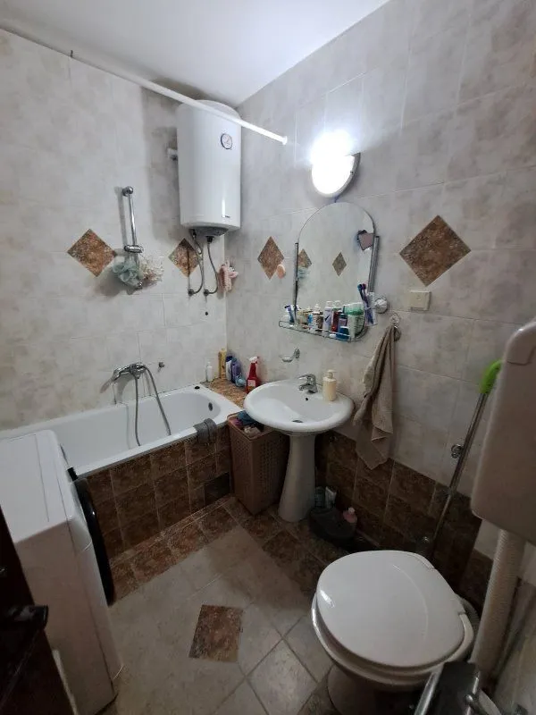 Prodaja, dvosoban stan, 37m², Karaburma, Palilula Sve Podlokacije