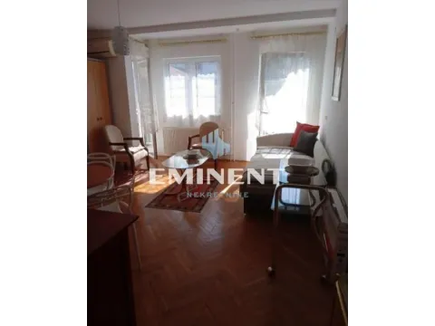 Izdavanje, jednosoban stan, 34m², Banovo Brdo, Beograd