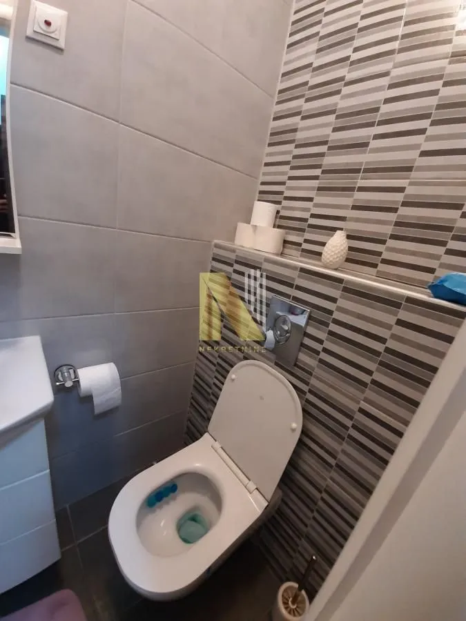 Prodaja, trosoban stan, 70m², Nova Detelinara, Novi Sad Sve Podlokacije