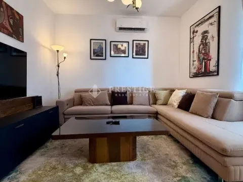 Rent, two bedroom apartment, 60m², Gorica C, Podgorica - image 1