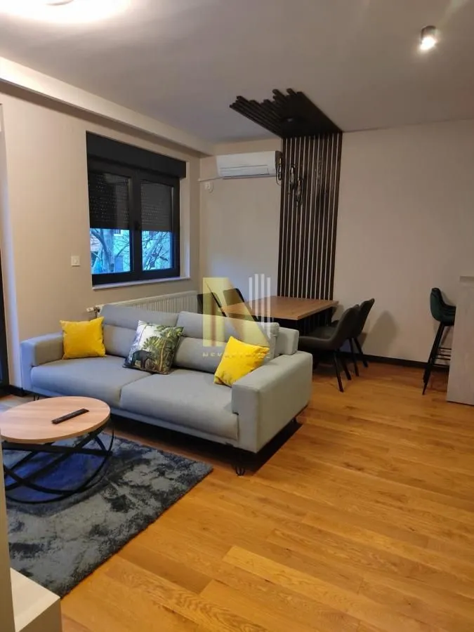 Izdavanje, dvosoban stan, 45m², Rotkvarija, Novi Sad Sve Podlokacije