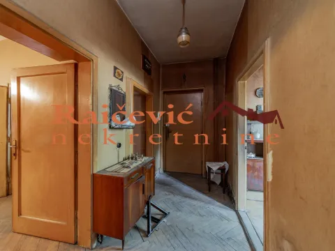 Sale, two bedroom apartment, 56m², Cvetni Trg, Vračar Sve Podlokacije - image 9