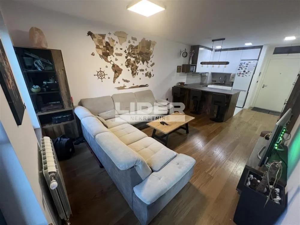 Rent, three bedroom apartment, 67m², Zemun Sve Podlokacije, Beograd